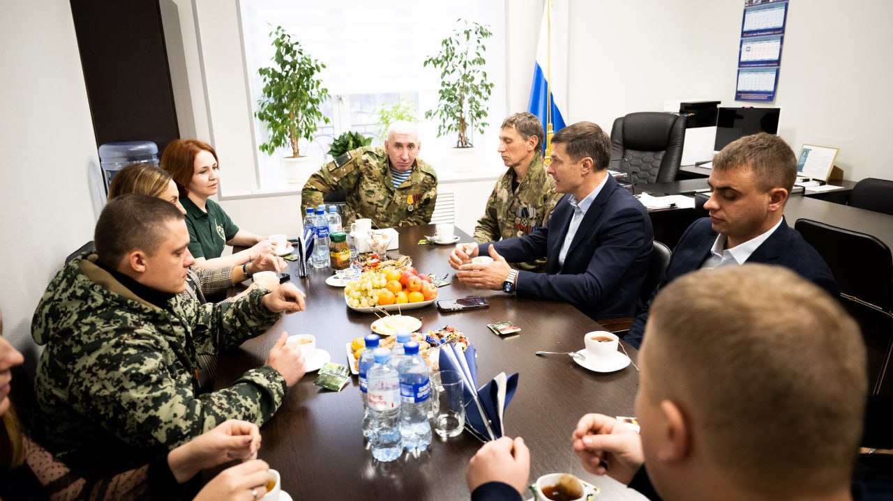 Владимир Волков: Трогательная фотовыставка «Дети Героев» открылась в Люберецком дворце культуры в День Героев Отечества Владимир Волков: Трогательная фотовыставка «Дети Героев» открылась в Люберецком дворце культуры в День Героев Отечества