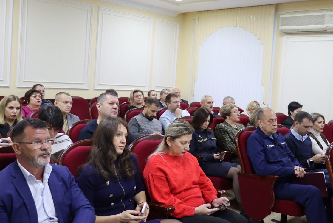 Вовлечение в хозяйственный оборот объектов недвижимости, поддержка малого и среднего бизнеса, реализация программы ремонта подъездов - главные темы общегородского совещания в Ступино Вовлечение в хозяйственный оборот объектов недвижимости, поддержка малого и среднего бизнеса, реализация программы ремонта подъездов - главные темы общегородского совещания в Ступино