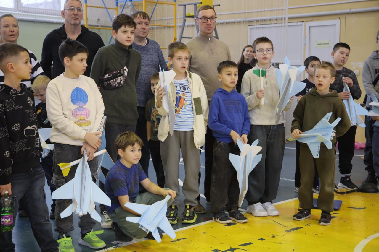 Первенство Сергиево-Посадского округа по пневматическим моделям самолётов и ракет прошло в школе №14 Первенство Сергиево-Посадского округа по пневматическим моделям самолётов и ракет прошло в школе №14