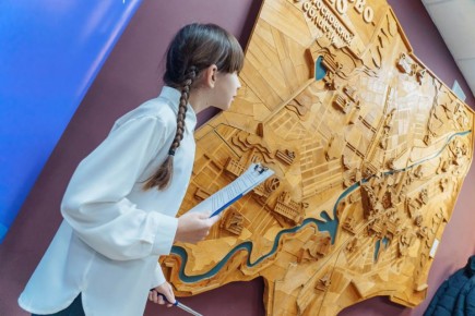 В рамках партийного проекта «Историческая память» ученики школы №20 г. Орехово-Зуево присоединились к уникальному проекту «Дети детям об истории» и теперь проводят экскурсии для своих сверстников и родителей в краеведческом...