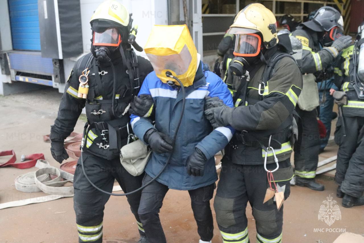 Пожарные учения проведены на территории индустриального парка в Химках Пожарные учения проведены на территории индустриального парка в Химках