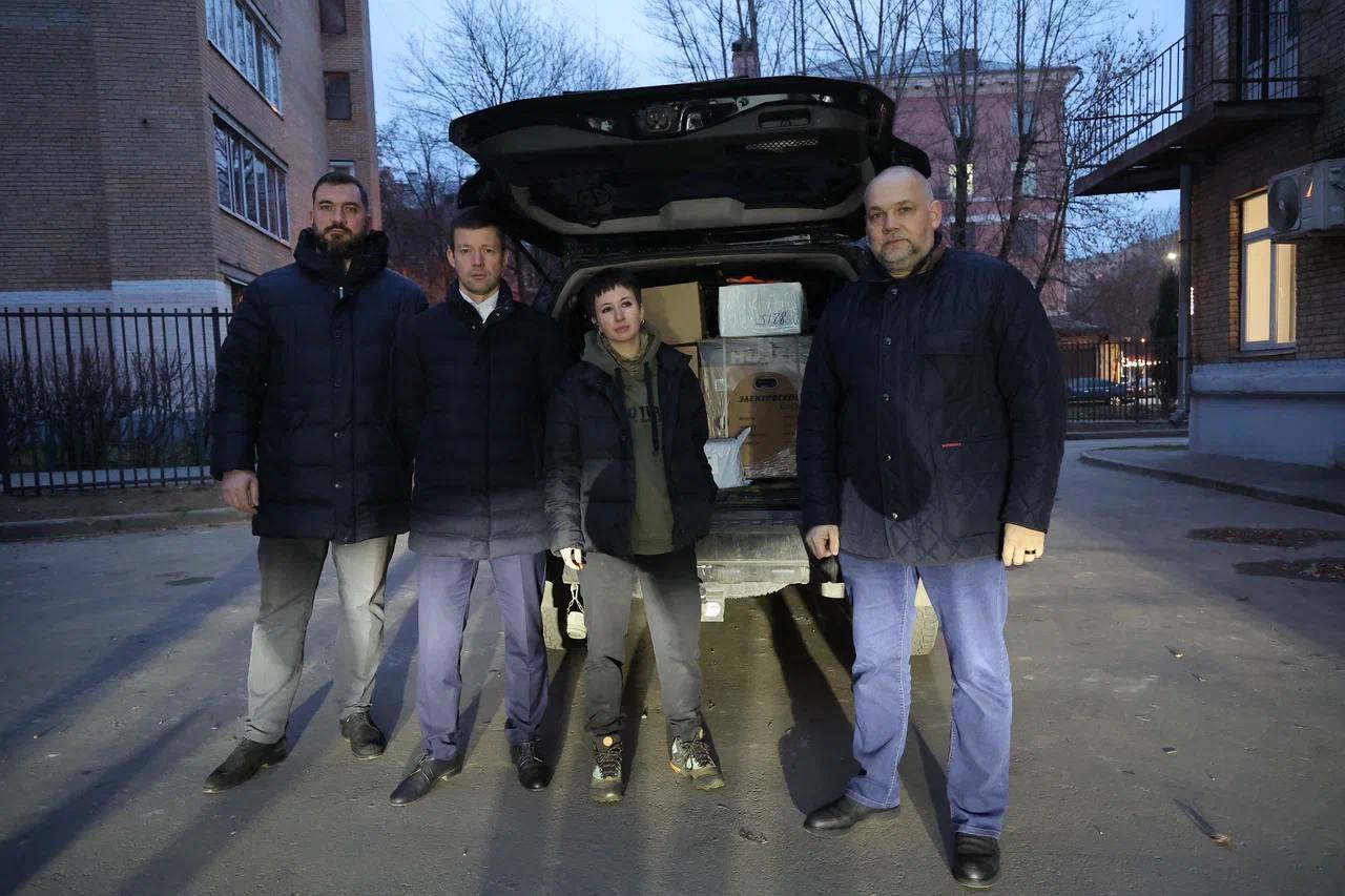 Сергей Юров: Передали очередную партию гуманитарной помощи нашим защитникам Сергей Юров: Передали очередную партию гуманитарной помощи нашим защитникам