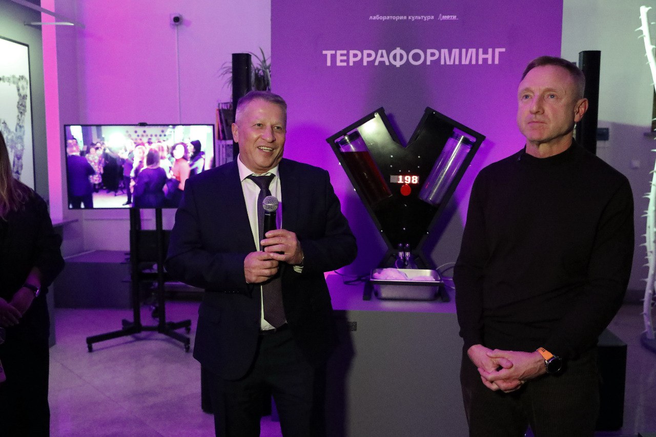 Новое искусство в Долгопрудном: в МФТИ открылась уникальная выставка Новое искусство в Долгопрудном: в МФТИ открылась уникальная выставка