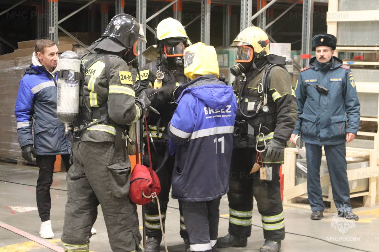 Пожарные учения проведены на территории индустриального парка в Химках Пожарные учения проведены на территории индустриального парка в Химках