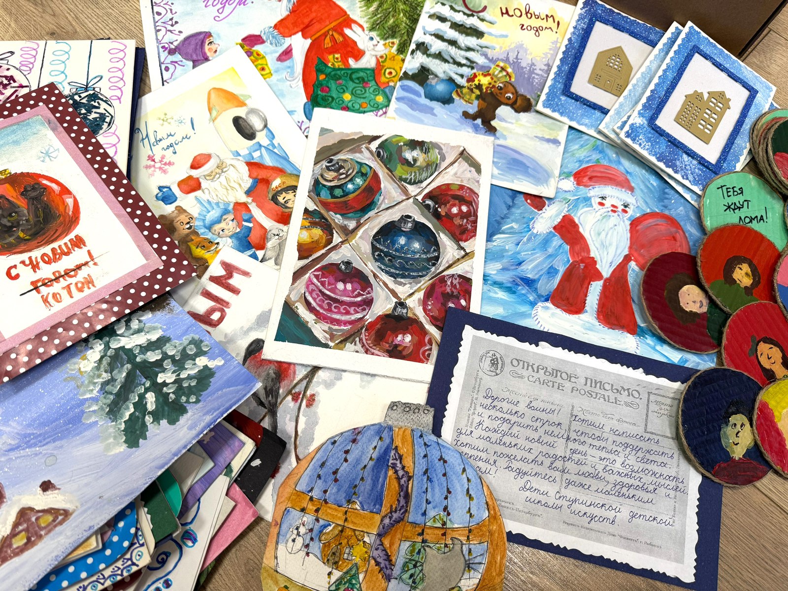 Частичка тепла для передовой: детские поделки и гуманитарная помощь отправятся из Ступино Частичка тепла для передовой: детские поделки и гуманитарная помощь отправятся из Ступино