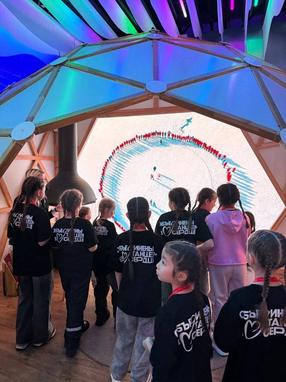 Танцевальная студия из Серпухова представила муниципалитет на Всероссийском форме Танцевальная студия из Серпухова представила муниципалитет на Всероссийском форме