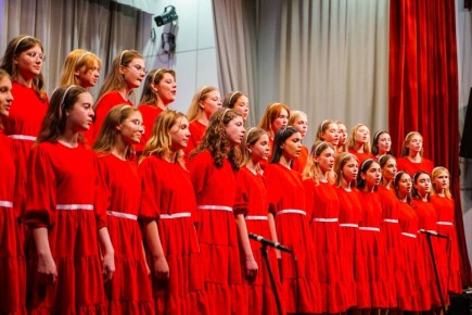 Воспитанники Центральной детской школы искусств выступили с лучшими номерами года