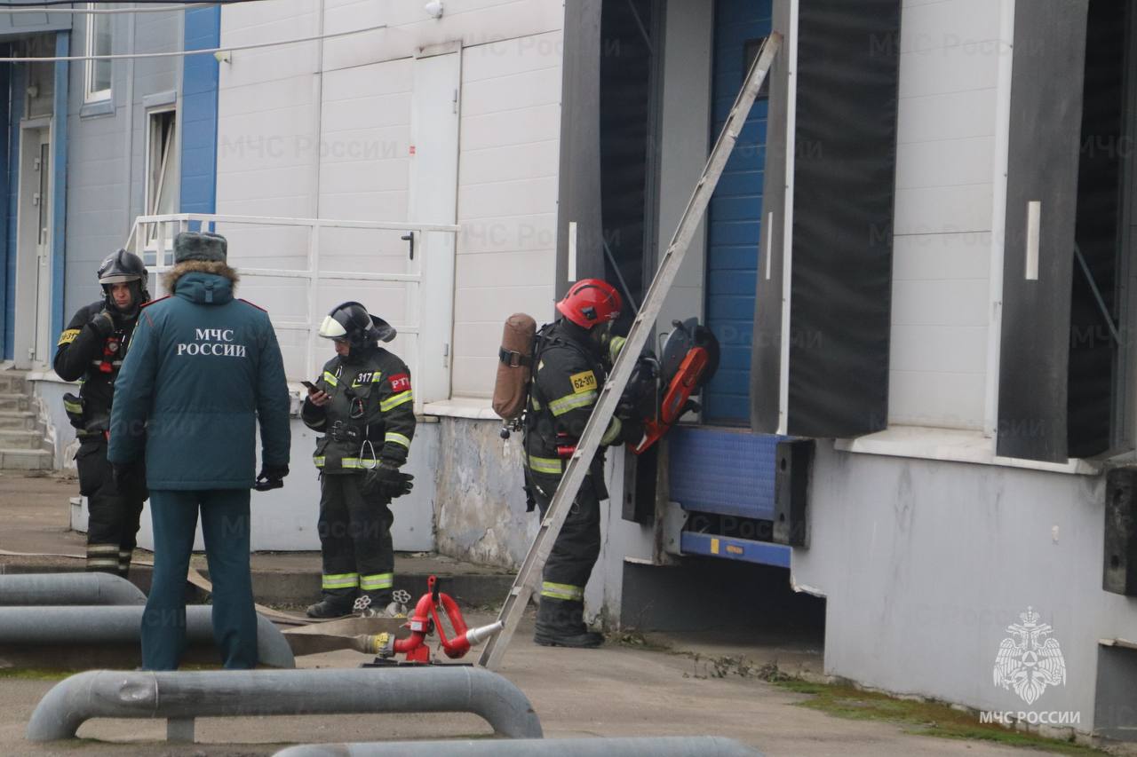 Пожарные учения проведены на территории индустриального парка в Химках Пожарные учения проведены на территории индустриального парка в Химках