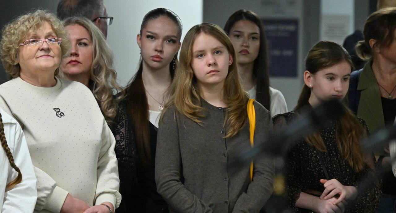 В Мособлдуме открылась выставка рисунков «Моя Россия» В Мособлдуме открылась выставка рисунков «Моя Россия»