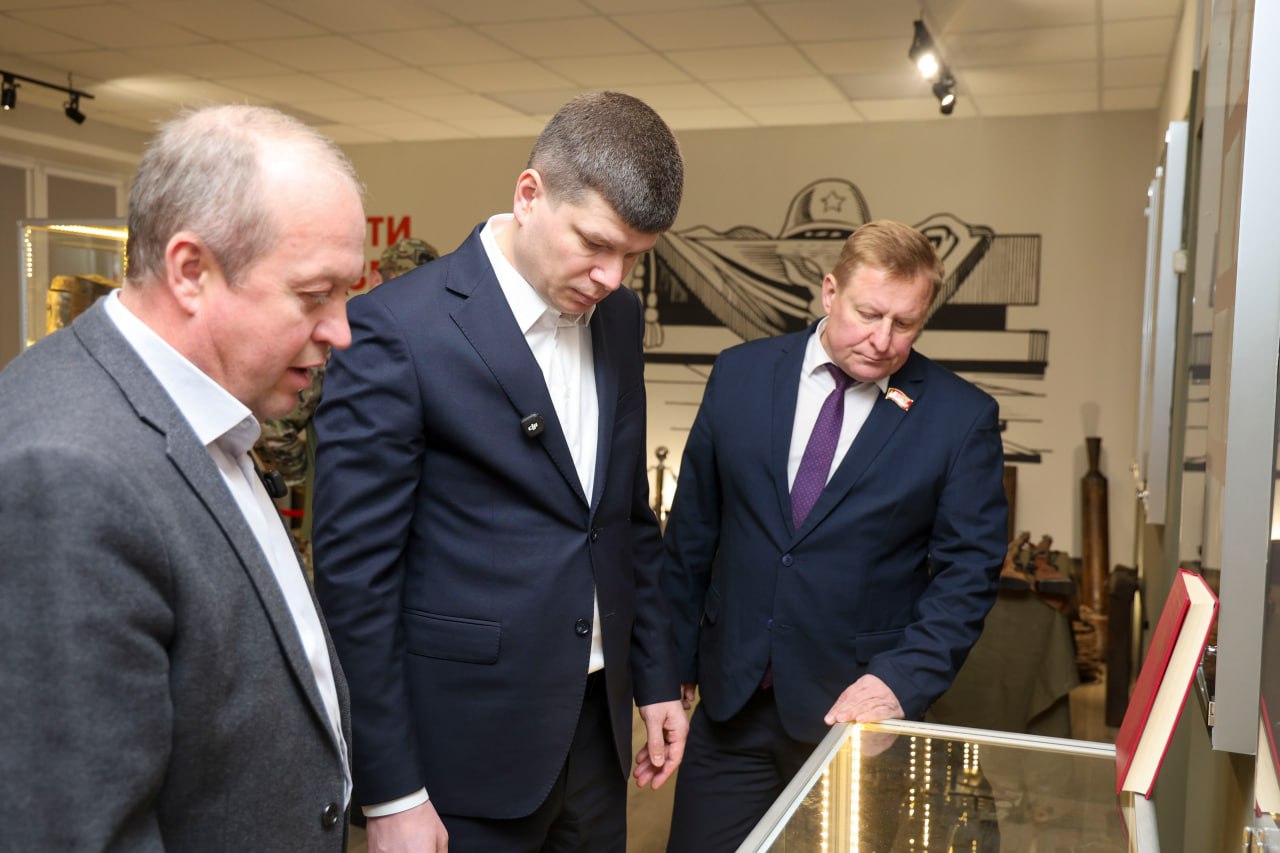 Глава г.о. Электросталь Филипп Ефанов посетил Центр патриотического воспитания, которому исполнилось 20 лет Глава г.о. Электросталь Филипп Ефанов посетил Центр патриотического воспитания, которому исполнилось 20 лет