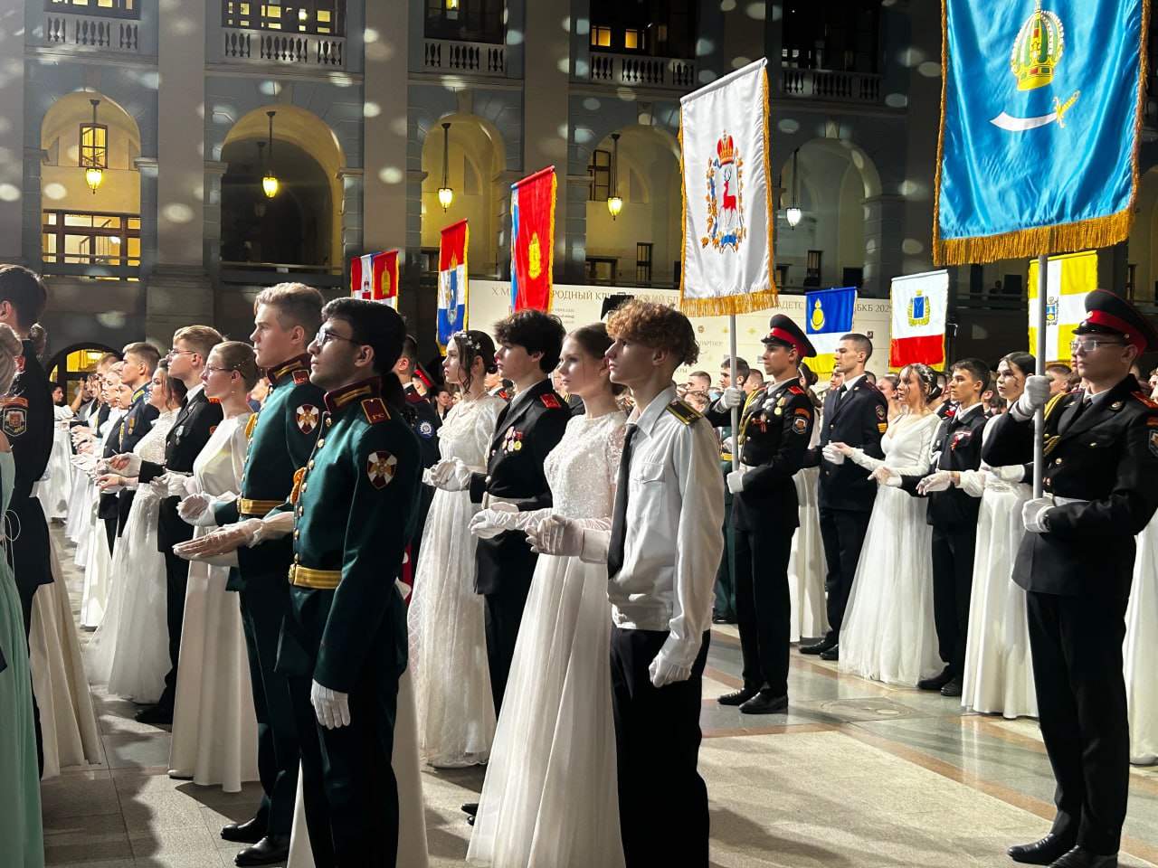 Химки – на главном кадетском балу страны Химки – на главном кадетском балу страны