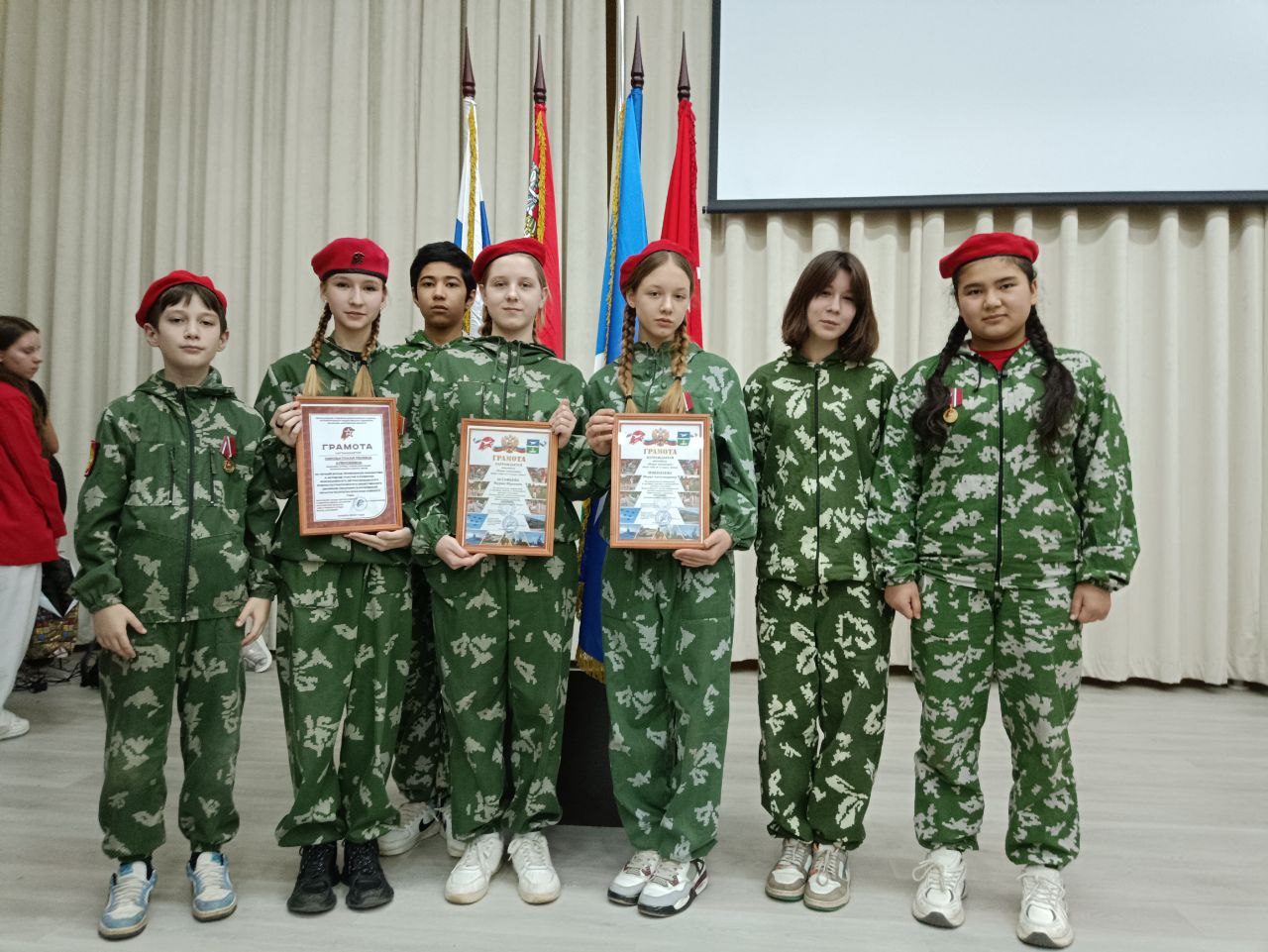 9 декабря 2025 года.. В день Героев Отечества мы провели важное событие: подведение итогов деятельности местного отделения ВВПОД "ЮНАРМИЯ" по м.о. Чехов за 2025 год 9 декабря 2025 года.. В день Героев Отечества мы провели важное событие: подведение итогов деятельности местного отделения ВВПОД "ЮНАРМИЯ" по м.о. Чехов за 2025 год