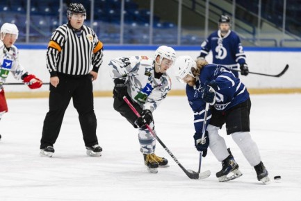 Михаил Собакин: В Чехове начался Чемпионат муниципального округа по хоккею с шайбой среди любительских команд
