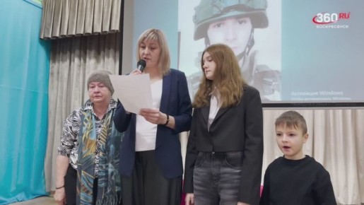 В средней общеобразовательной школе «Вектор» появилась вторая «Парта Героя»