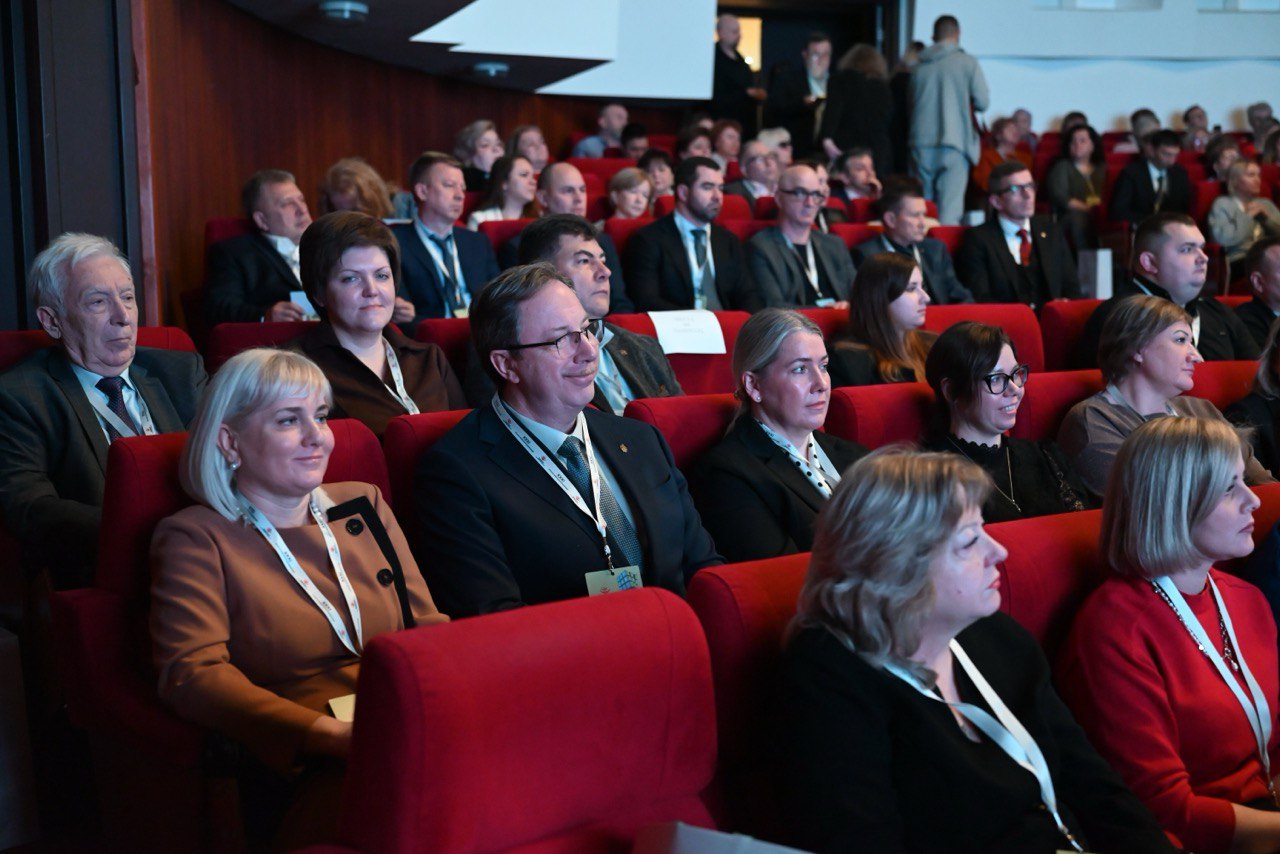 Максим Красноцветов: Округ Пушкинский отметили на XXXI отчетно-выборной конференции Московской областной организации профсоюза работников здравоохранения РФ Максим Красноцветов: Округ Пушкинский отметили на XXXI отчетно-выборной конференции Московской областной организации профсоюза работников здравоохранения РФ