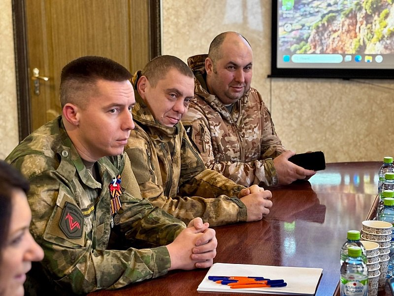 В Воскресенске для участников специальной военной операции провели экскурсию на ООО «Сансипиэм» В Воскресенске для участников специальной военной операции провели экскурсию на ООО «Сансипиэм»