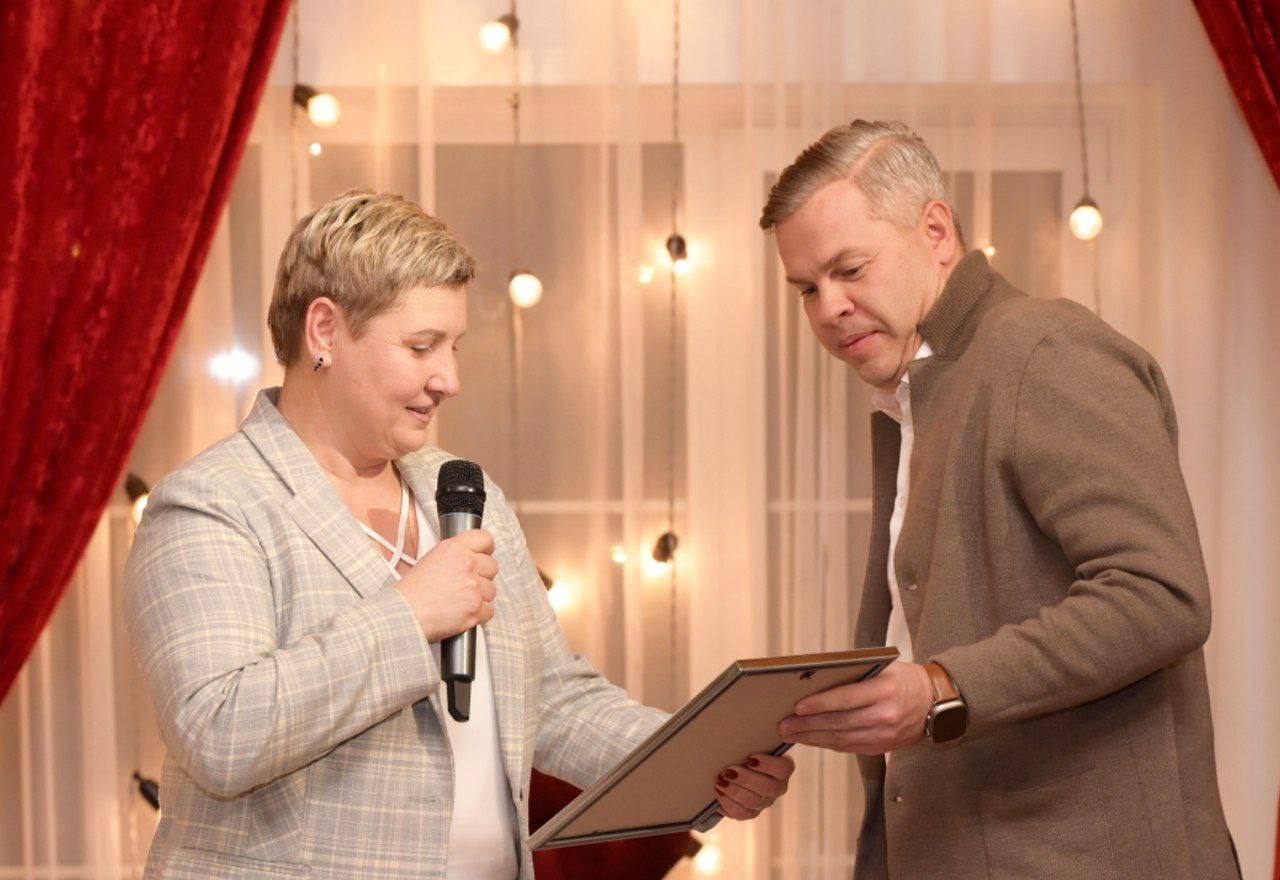 «Бизнес в городе» — это уже традиционная встреча, организованная нашей Торгово-Промышленной палатой, с предпринимателями, на которой мы подводим итоги года и награждаем самых активных представителей бизнес-сообщества «Бизнес в городе» — это уже традиционная встреча, организованная нашей Торгово-Промышленной палатой, с предпринимателями, на которой мы подводим итоги года и награждаем самых активных представителей бизнес-сообщества