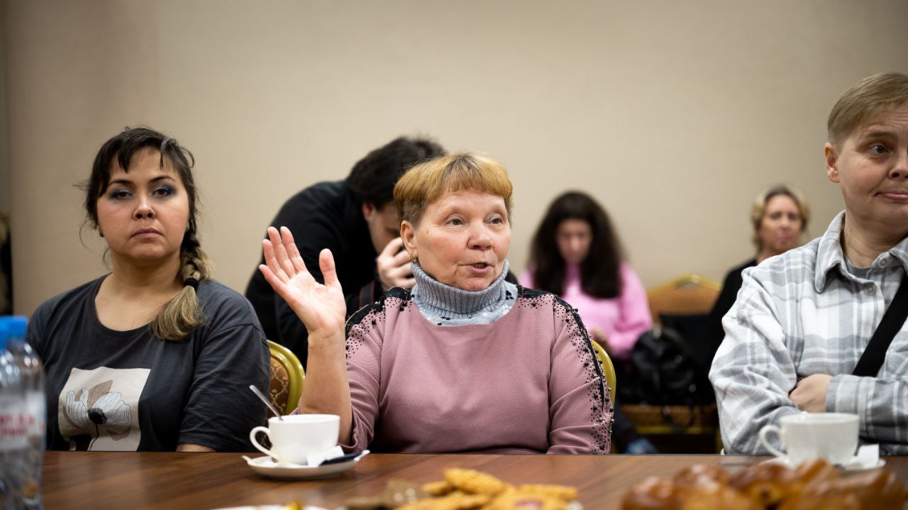 Владимир Волков: В Дзержинском встретились с близкими участников специальной военной операции Владимир Волков: В Дзержинском встретились с близкими участников специальной военной операции