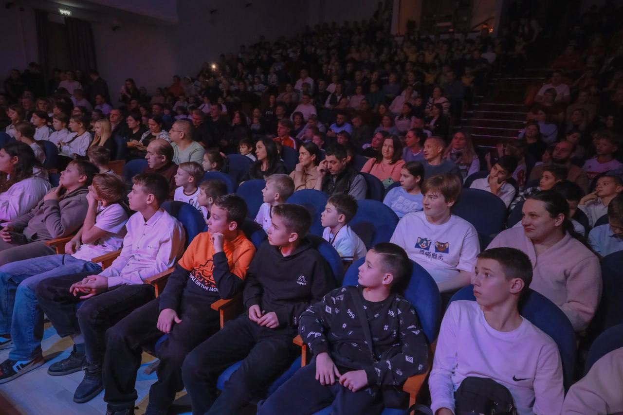 Сегодня в ОДЦ «Октябрь» подвели итоги футбольного сезона 2025! Сегодня в ОДЦ «Октябрь» подвели итоги футбольного сезона 2025!