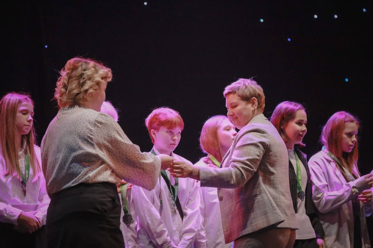 Сегодня в ОДЦ «Октябрь» подвели итоги футбольного сезона 2025! Сегодня в ОДЦ «Октябрь» подвели итоги футбольного сезона 2025!