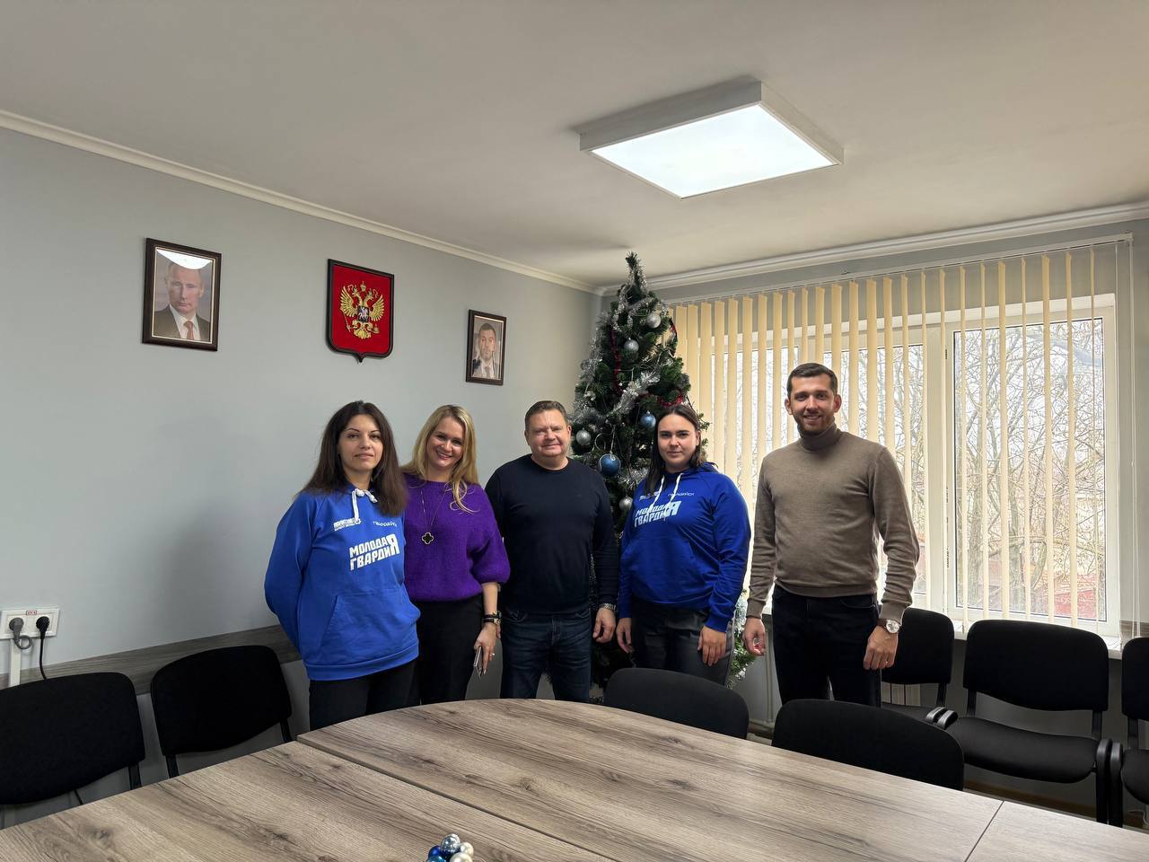 Домодедовские молодогвардейцы приняли участие в гуманитарной миссии в Мариуполе и вернулись домой Домодедовские молодогвардейцы приняли участие в гуманитарной миссии в Мариуполе и вернулись домой