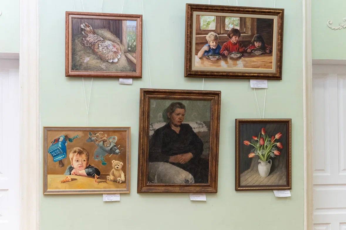 Во Дворце культуры Жуковского открылась выставка «Души материнской свет» Во Дворце культуры Жуковского открылась выставка «Души материнской свет»