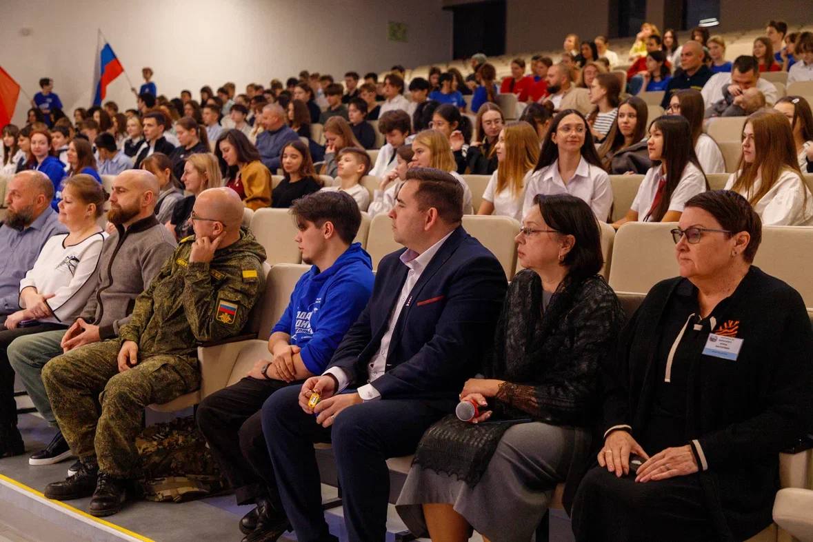 В Ямской школе прошёл патриотический форум В Ямской школе прошёл патриотический форум