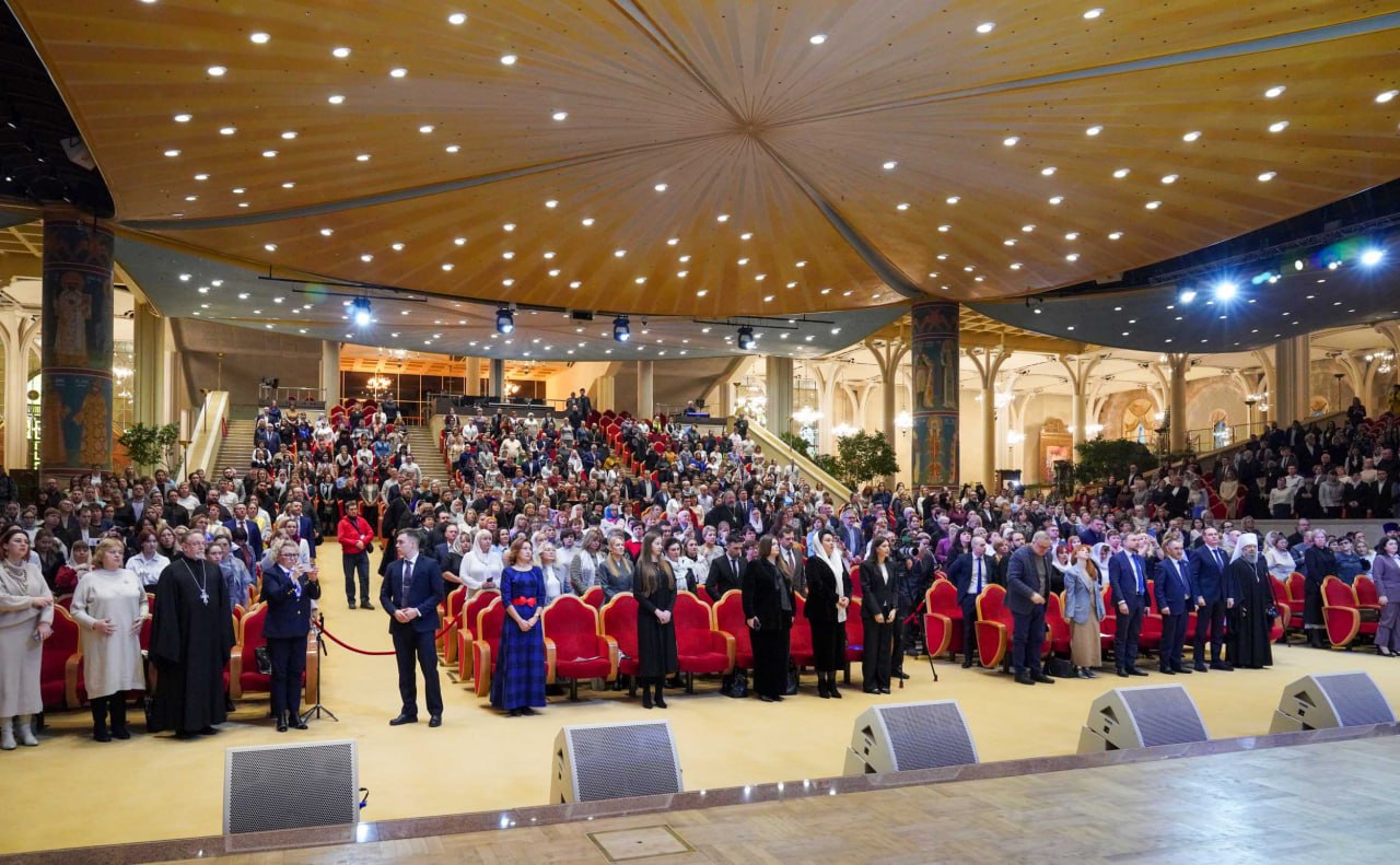 Учителя из Долгопрудного встретились с Патриархом Московским и всея Руси Учителя из Долгопрудного встретились с Патриархом Московским и всея Руси