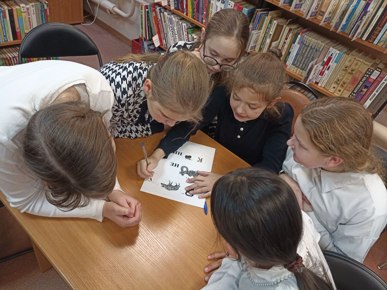 Познавательная игра «В здоровом теле – здоровый дух» прошла в Молодинской сельской библиотеке 11 декабря 2025 года Познавательная игра «В здоровом теле – здоровый дух» прошла в Молодинской сельской библиотеке 11 декабря 2025 года