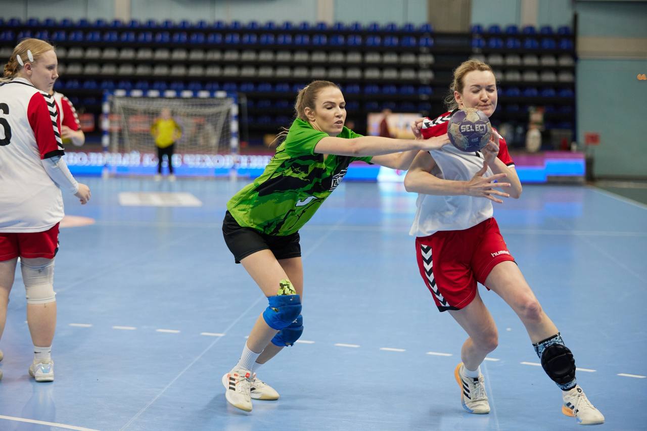 XVI Всероссийский любительский турнир по гандболу «Герои города» побил все рекорды! В этом году на площадках сойдётся 61 команда со всей страны XVI Всероссийский любительский турнир по гандболу «Герои города» побил все рекорды! В этом году на площадках сойдётся 61 команда со всей страны