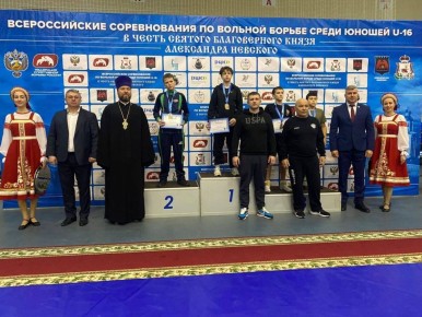 БОРЦЫ ИЗ ЧЕХОВА УСПЕШНО ВЫСТУПИЛИ НА СОРЕВНОВАНИЯХ В СМОЛЕНСКЕ