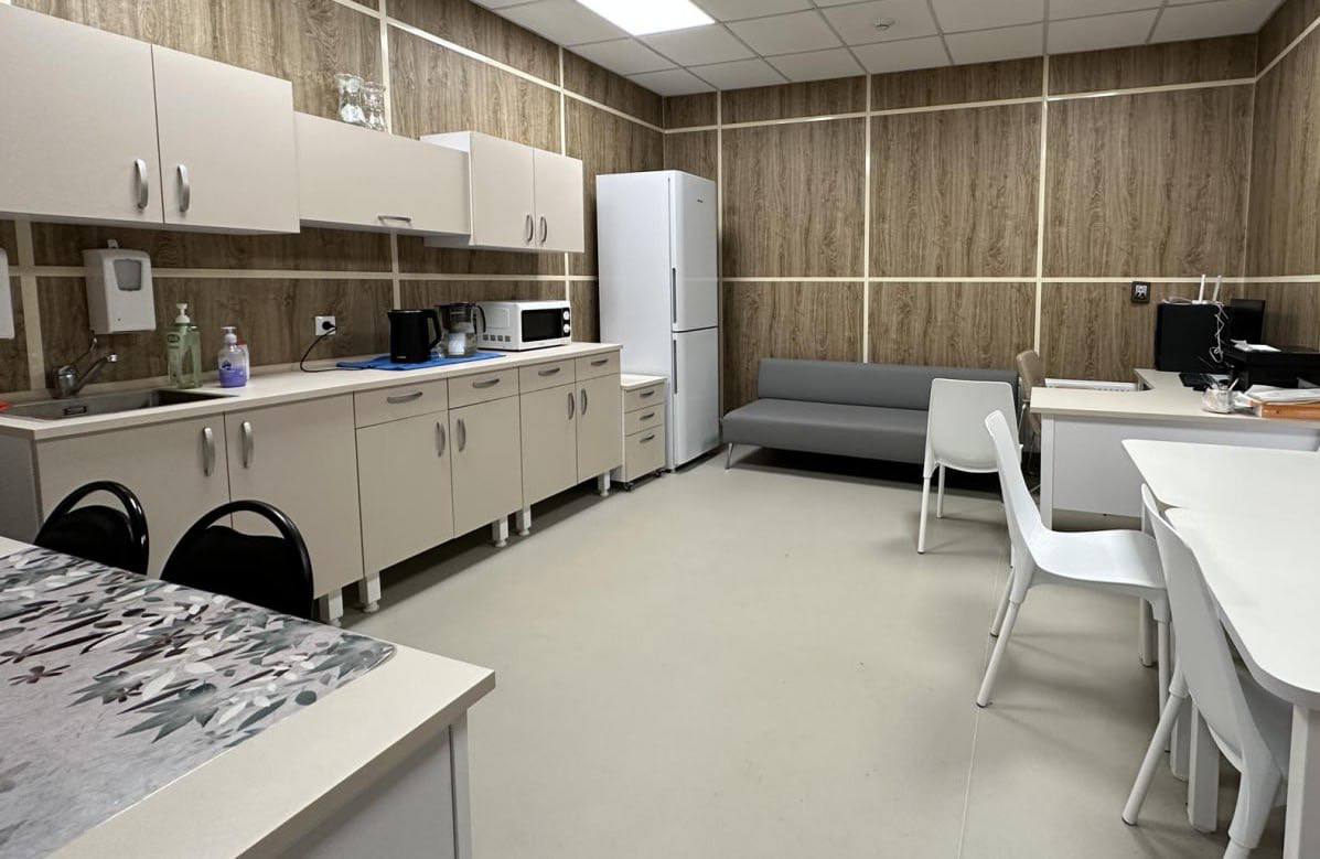 В Елизаветинской больнице открылся новый пост Сергиево-Посадской подстанции скорой помощи, куда переехали фельдшеры и водители, работающие в городе и ближайших поселениях В Елизаветинской больнице открылся новый пост Сергиево-Посадской подстанции скорой помощи, куда переехали фельдшеры и водители, работающие в городе и ближайших поселениях