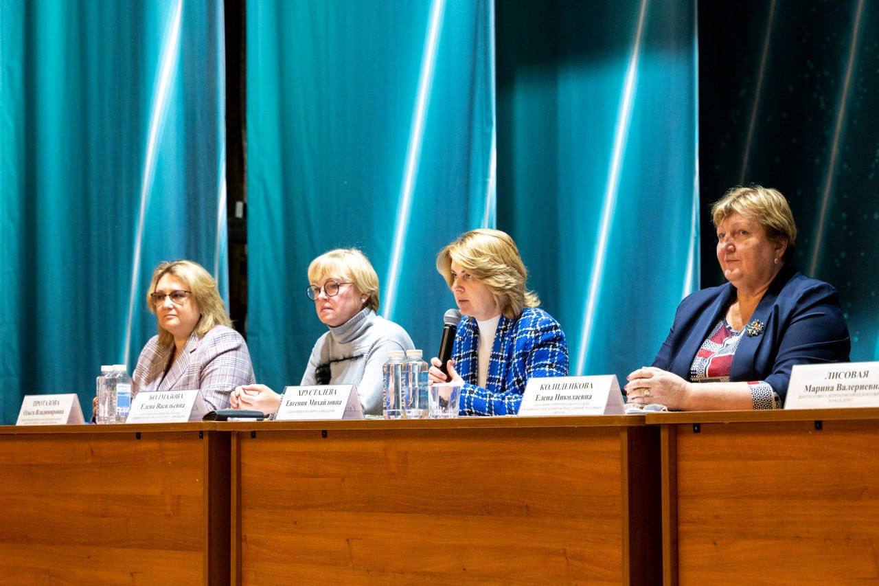 Состоялось открытое родительское собрание в Ильинской школе Состоялось открытое родительское собрание в Ильинской школе