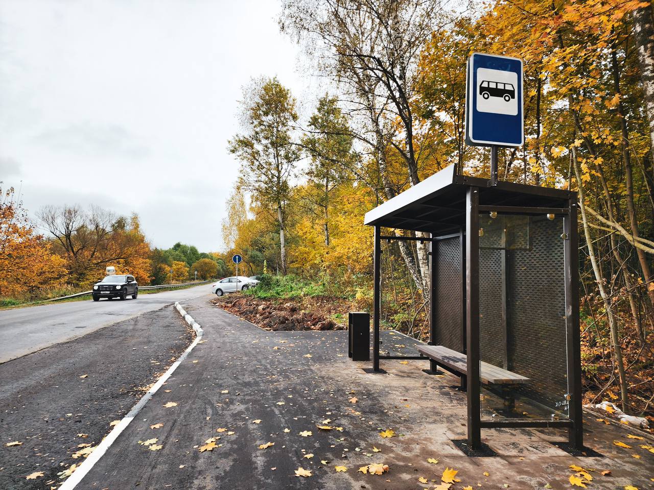 150 новых остановочных павильонов обустроили на региональных дорогах Подмосковья в текущем году