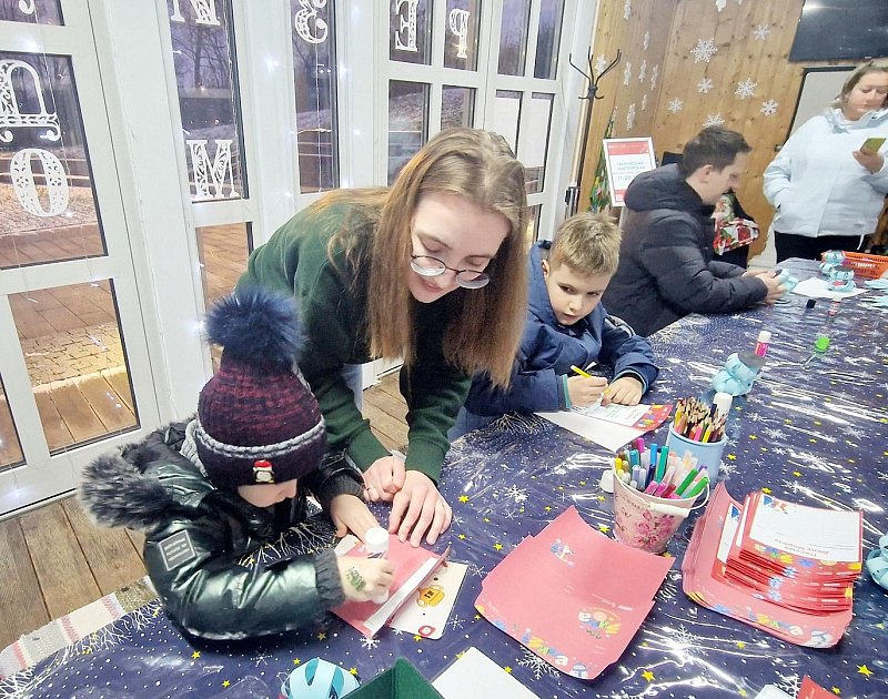 В резиденции Деда Мороза парка усадьбы Кривякино в Воскресенке появился сказочный помощник В резиденции Деда Мороза парка усадьбы Кривякино в Воскресенке появился сказочный помощник