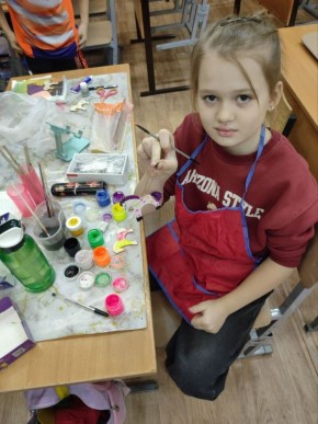 В объединении "Палитра.Старт", педагог Миночкина Наталья Константиновна, полным ходом идут подготовки к Новому году