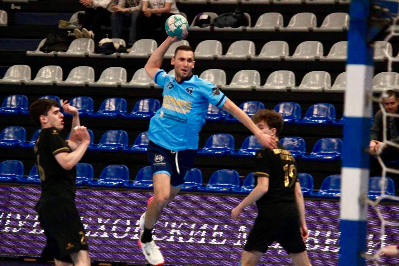 Сегодня в Чехове стартовали сразу два масштабных турнира Сегодня в Чехове стартовали сразу два масштабных турнира