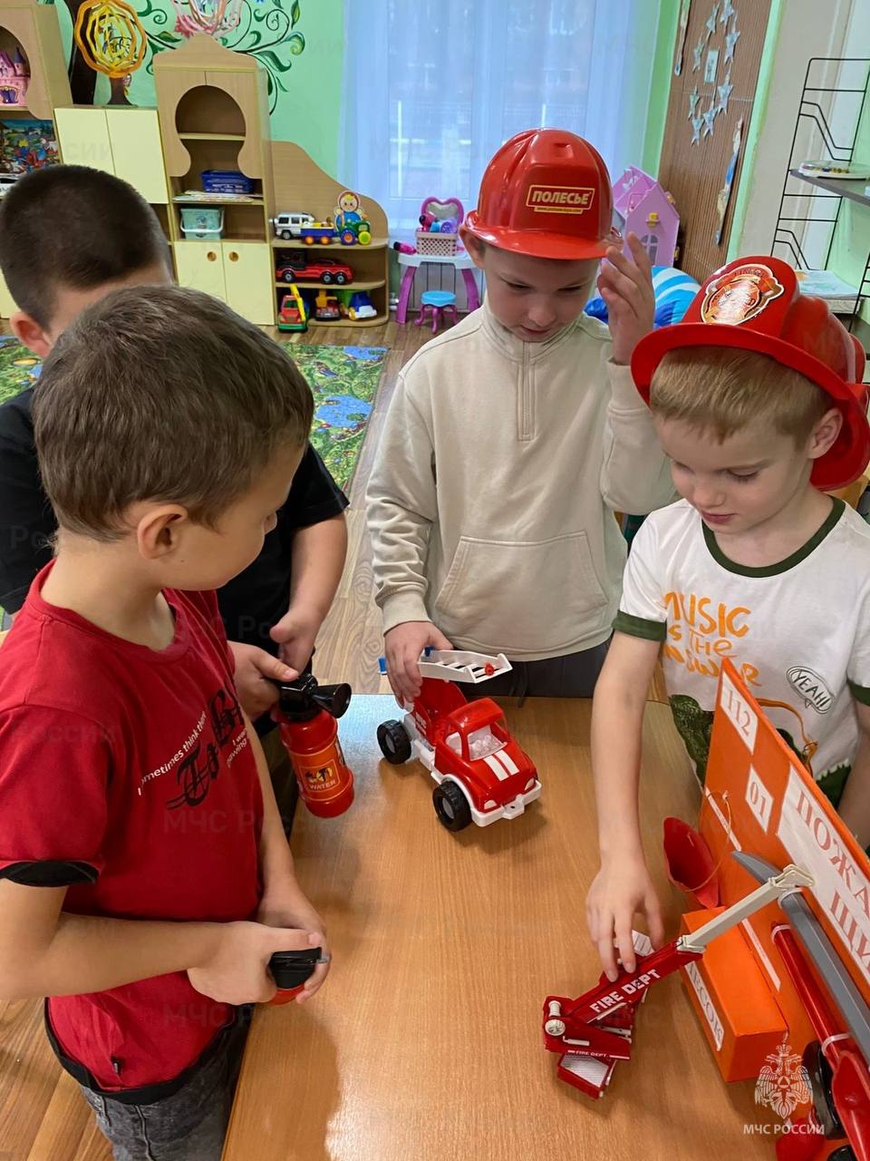 Около 400 юных жителей Каширы обучено правилам пожарной безопасности Около 400 юных жителей Каширы обучено правилам пожарной безопасности