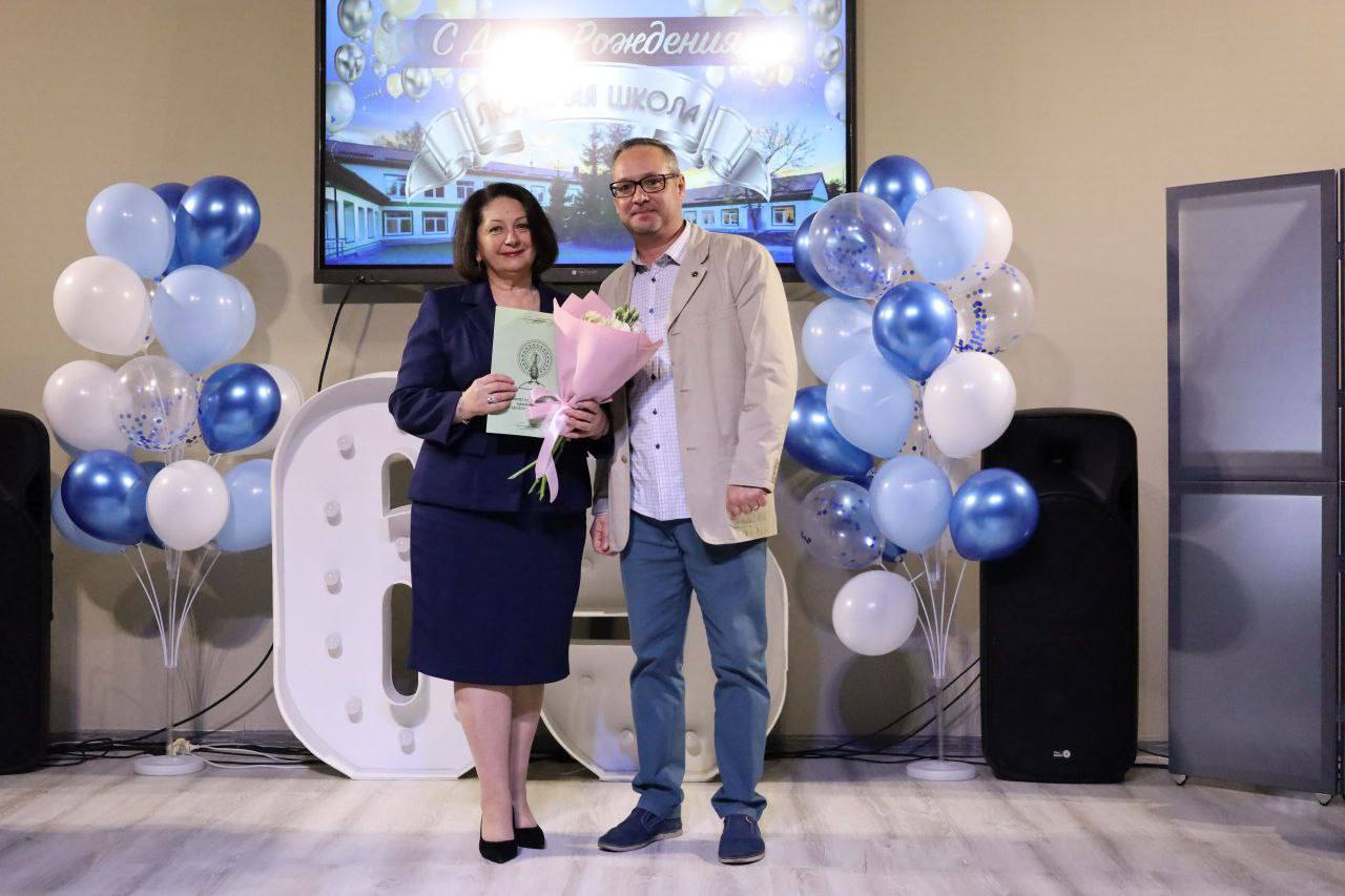 Туровская школа в местечке Данки отметила своё 65-летие Туровская школа в местечке Данки отметила своё 65-летие