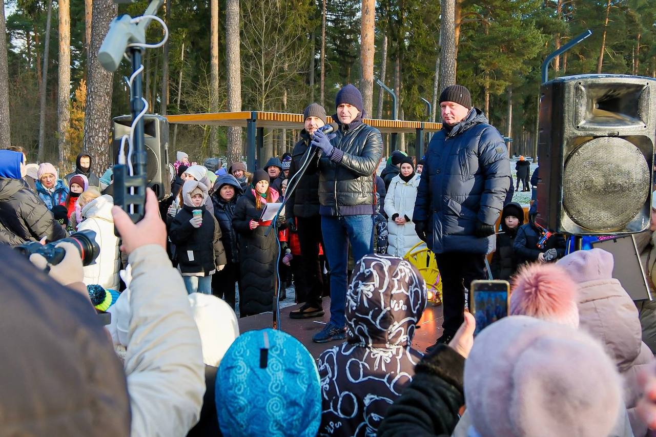 В Орехово-Зуеве почти на полгода раньше срока открыт наш первый благоустроенный лесопарк, который теперь носит имя "Стрелки"!
