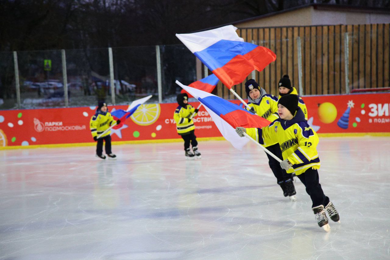 Алексей Малкин: Новый сезонный каток на Новлянской ривьере открыт! Алексей Малкин: Новый сезонный каток на Новлянской ривьере открыт!