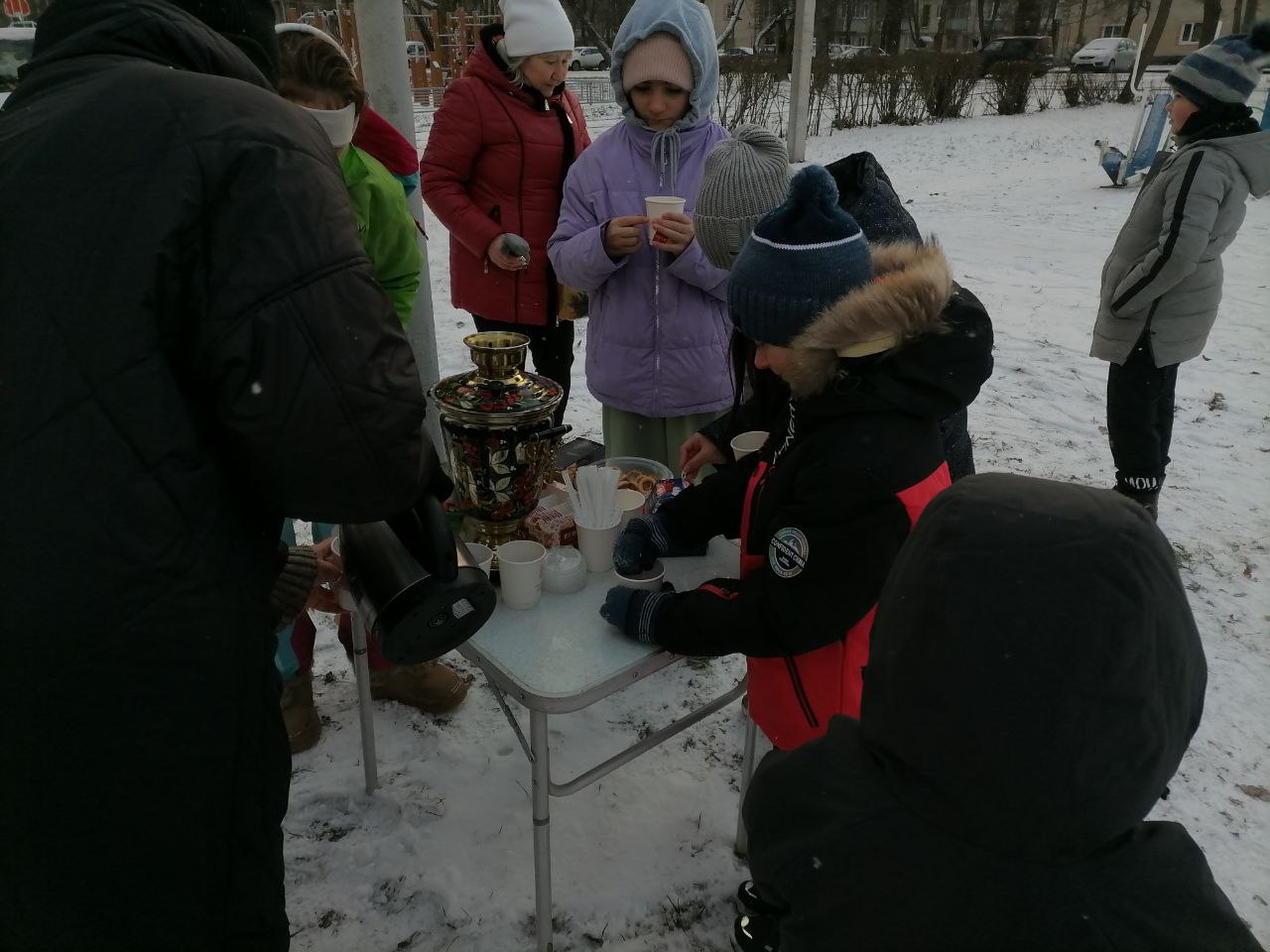 Наши новости. Творческий коллектив Дома Культуры «Радуга» организовал праздничную программу «Проказница Зима» в парке «Дубки» с. Троицкое Наши новости. Творческий коллектив Дома Культуры «Радуга» организовал праздничную программу «Проказница Зима» в парке «Дубки» с. Троицкое