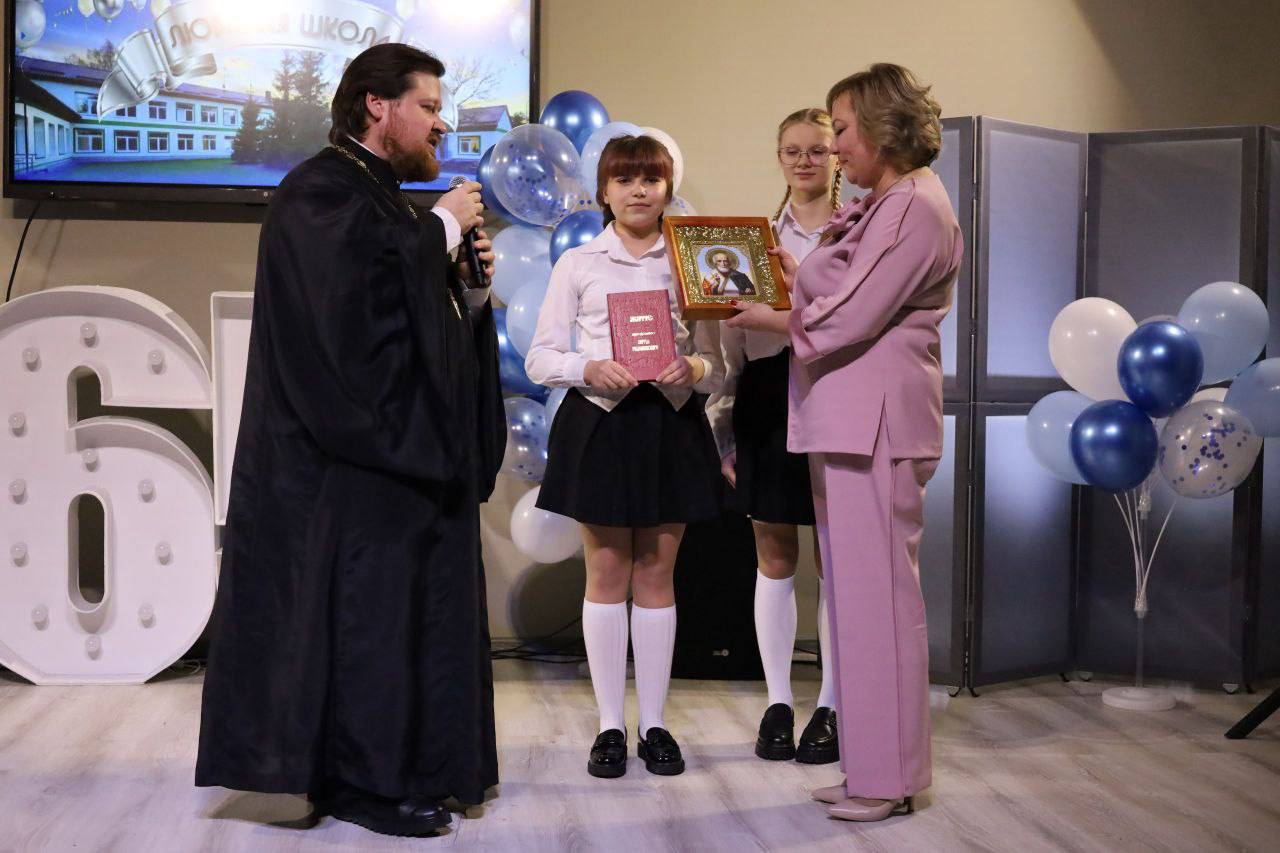 Туровская школа в местечке Данки отметила своё 65-летие Туровская школа в местечке Данки отметила своё 65-летие