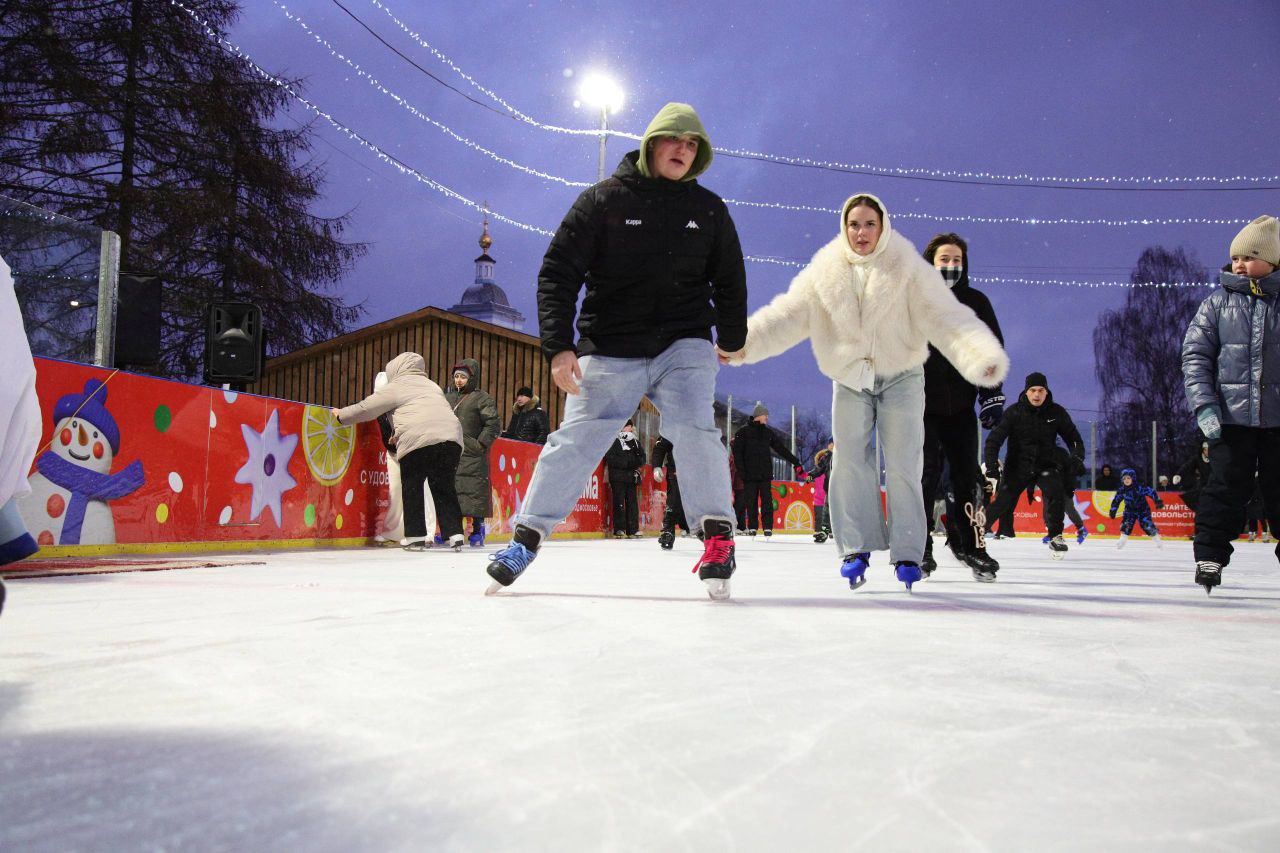 Алексей Малкин: Новый сезонный каток на Новлянской ривьере открыт! Алексей Малкин: Новый сезонный каток на Новлянской ривьере открыт!