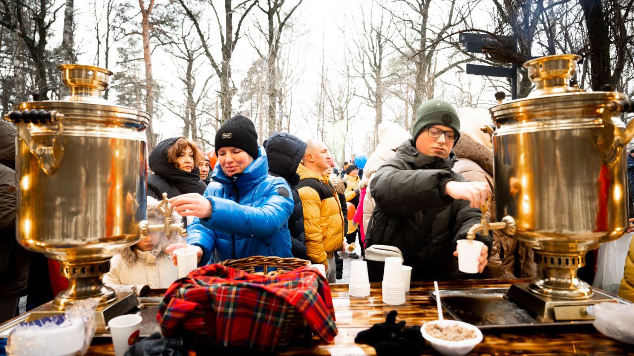 Владимир Волков: Спортивные активности, творческие мастер-классы, интерактив и только отличное настроение - праздник для всей семьи «Парк тёплых встреч» прошёл в лесопарке «Чемпион» в Дзержинском Владимир Волков: Спортивные активности, творческие мастер-классы, интерактив и только отличное настроение - праздник для всей семьи «Парк тёплых встреч» прошёл в лесопарке «Чемпион» в Дзержинском
