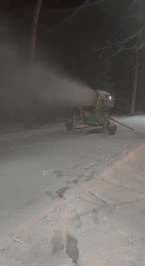 Андрей Иванов: Ночью запустили на Лазутинке систему оснежения