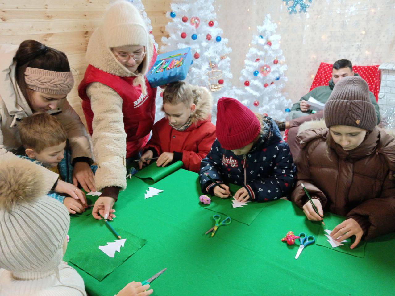 Сказка стала реальностью!. Сегодня Центральный парк Победы на один день превратился в настоящую сказку — шумную, весёлую и бесконечно добрую Сказка стала реальностью!. Сегодня Центральный парк Победы на один день превратился в настоящую сказку — шумную, весёлую и бесконечно добрую