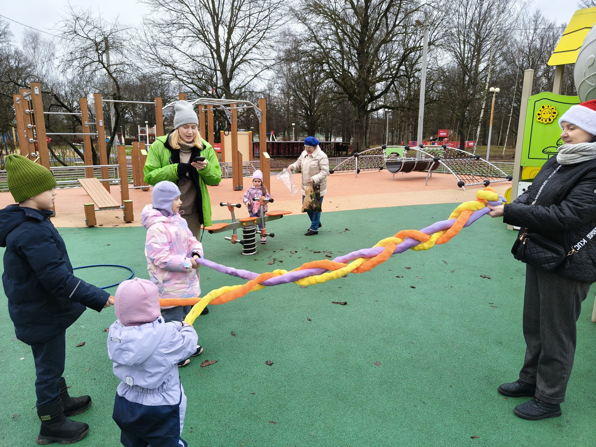 Наши новости. Игровая программа в парке «Дубки» мо Чехов Наши новости. Игровая программа в парке «Дубки» мо Чехов