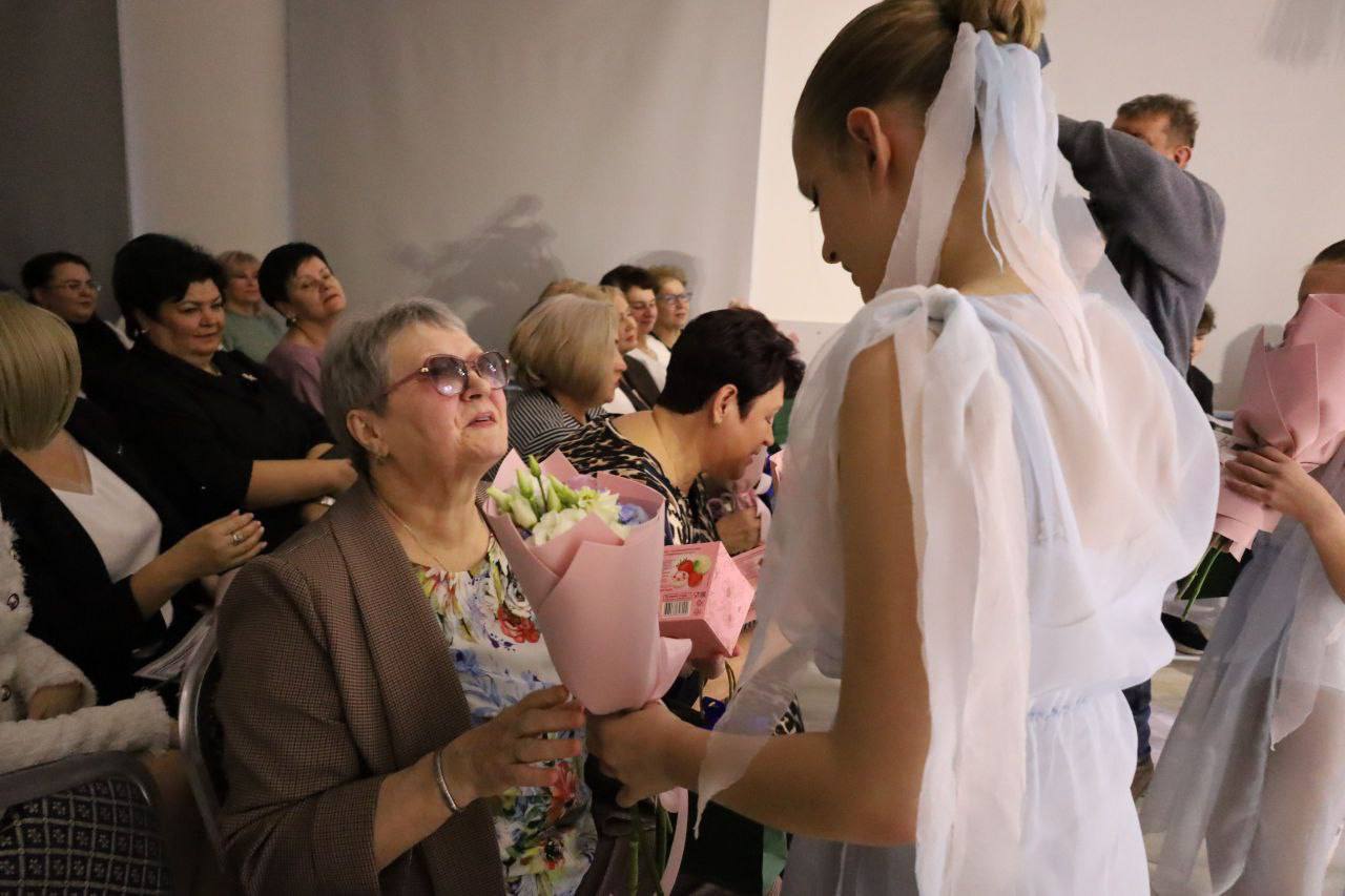 Туровская школа в местечке Данки отметила своё 65-летие Туровская школа в местечке Данки отметила своё 65-летие