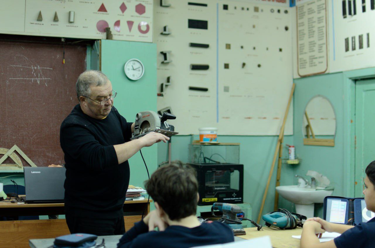 Как устроены инструменты «изнутри»: урок технологии с погружением в механику и физику Как устроены инструменты «изнутри»: урок технологии с погружением в механику и физику